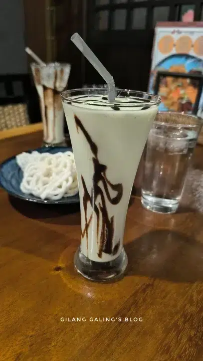 jus alpukat di restoran padang kyoto jepang